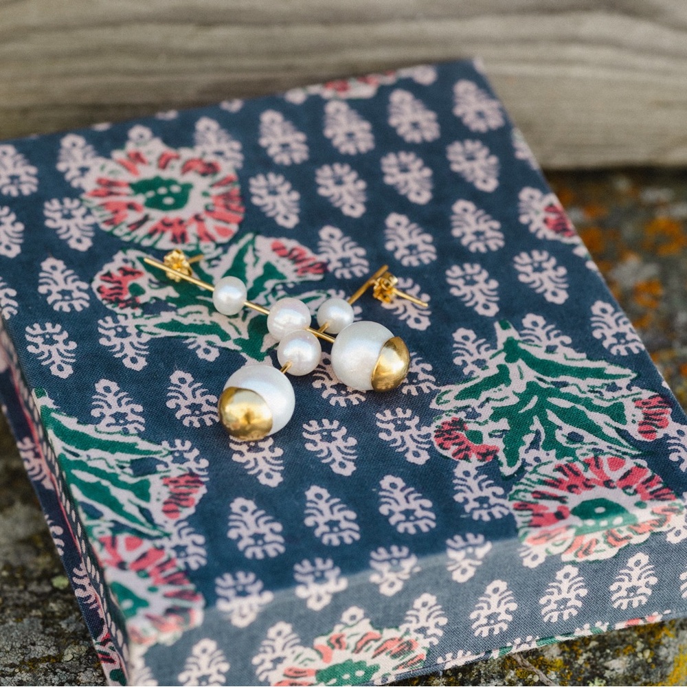 CHAN LUU Gold-Dipped Pearl Cascade Earrings